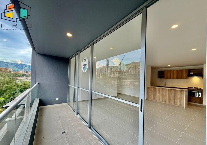 Apartamento de 3 alcobas en venta en Simesa, Medellín, 121 m² · foto 4 de 24