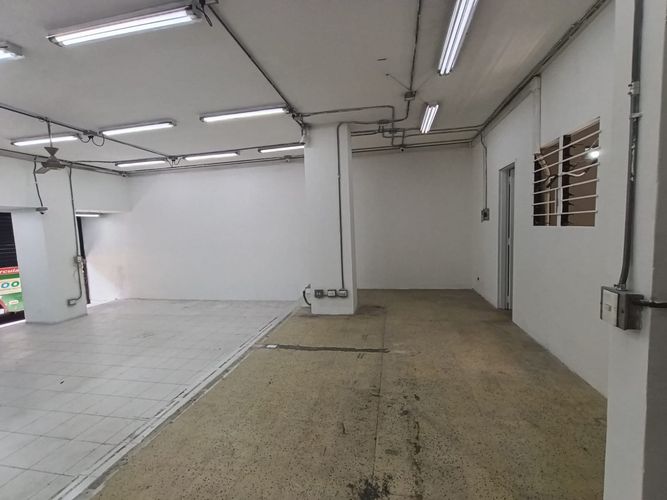 Local en arriendo en Guayaquil, Medellín, 83 m² · foto 12 de 18