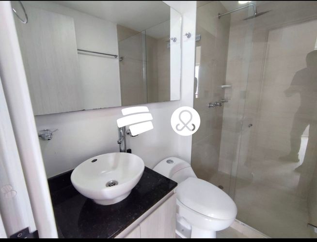 Apartamento de 2 alcobas en venta en Bello, 57 m² · foto 8 de 10