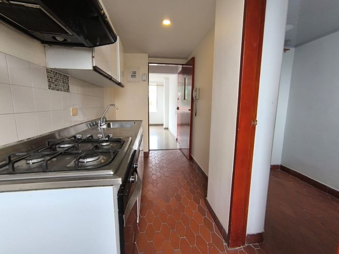 Apartamento de 3 alcobas en venta en Alejandría, Medellín, 78 m² · foto 9 de 18
