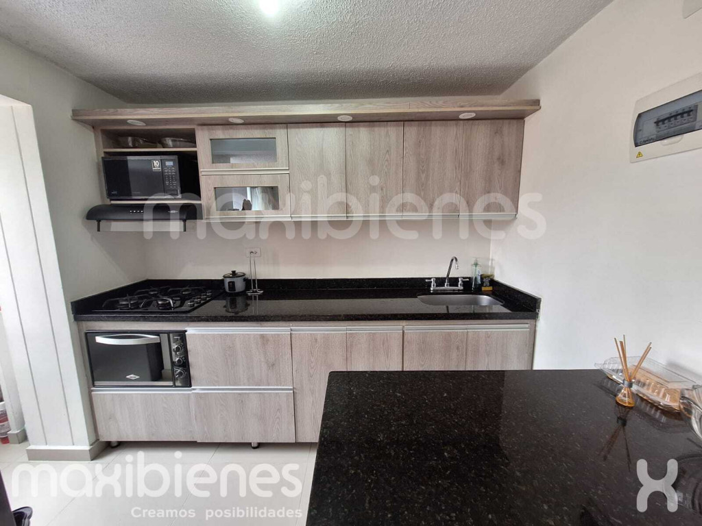 Apartamento en venta en Las Brisas, La Estrella · foto 5 de 13