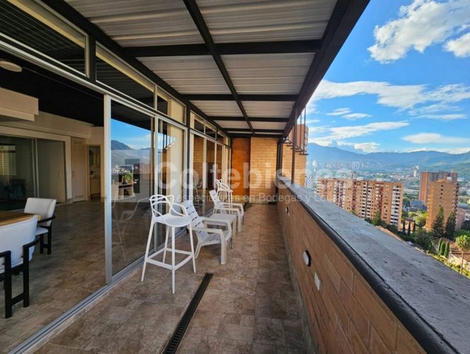 Apartamento de 3 alcobas en venta en Las Lomitas, Sabaneta, 120 m² · foto 10 de 16