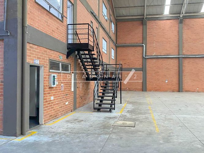 Bodega en arriendo en Parque Industrial San Jorge, Mosquera, 2472 m² · foto 2 de 6