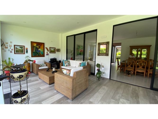 Casa de 6 alcobas en venta en Alfaguara, Jamundí, 480 m² · foto 5 de 24