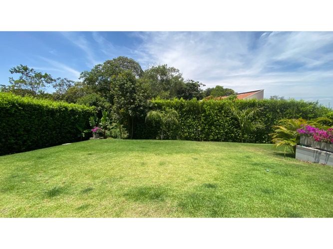 Casa de 6 alcobas en venta en Alfaguara, Jamundí, 480 m² · foto 3 de 24