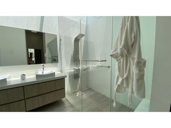 Casa de 6 alcobas en venta en Alfaguara, Jamundí, 480 m² · foto 17 de 24