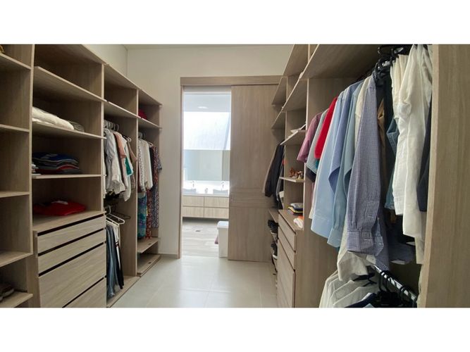 Casa de 6 alcobas en venta en Alfaguara, Jamundí, 480 m² · foto 15 de 24