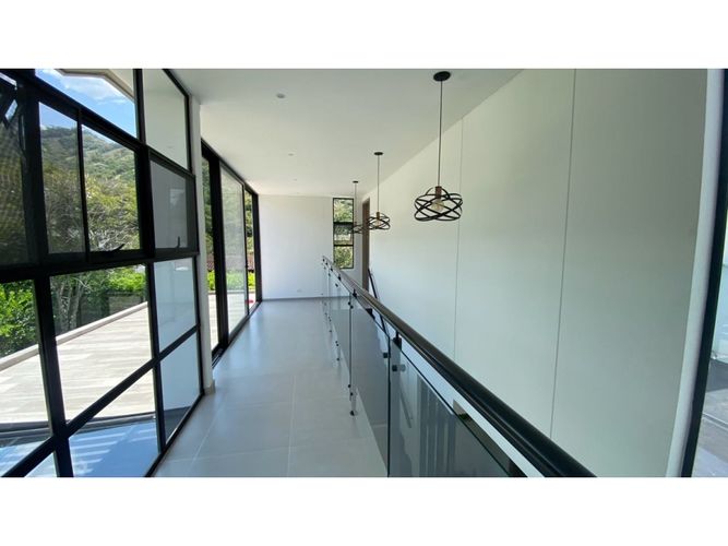 Casa de 6 alcobas en venta en Alfaguara, Jamundí, 480 m² · foto 22 de 24
