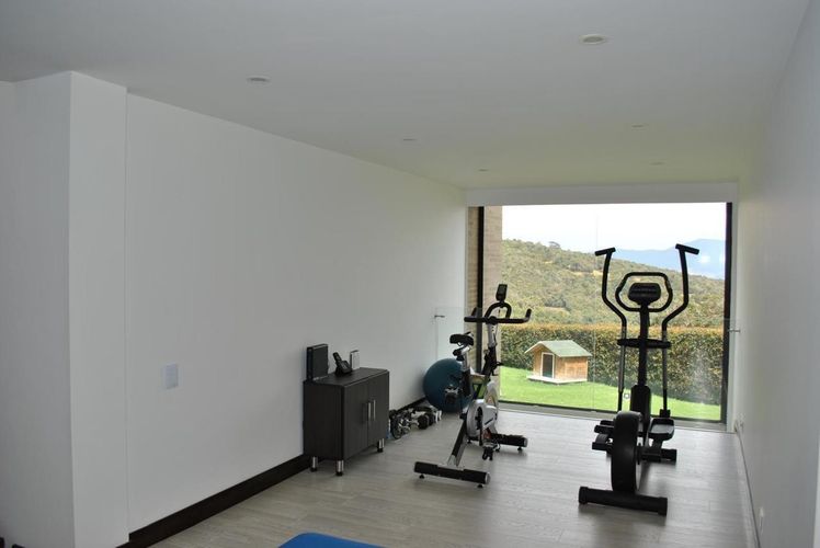 Casa de 4 alcobas en venta en Yerbabonita Bosque Nativo, Sopó, 380 m² · foto 5 de 16