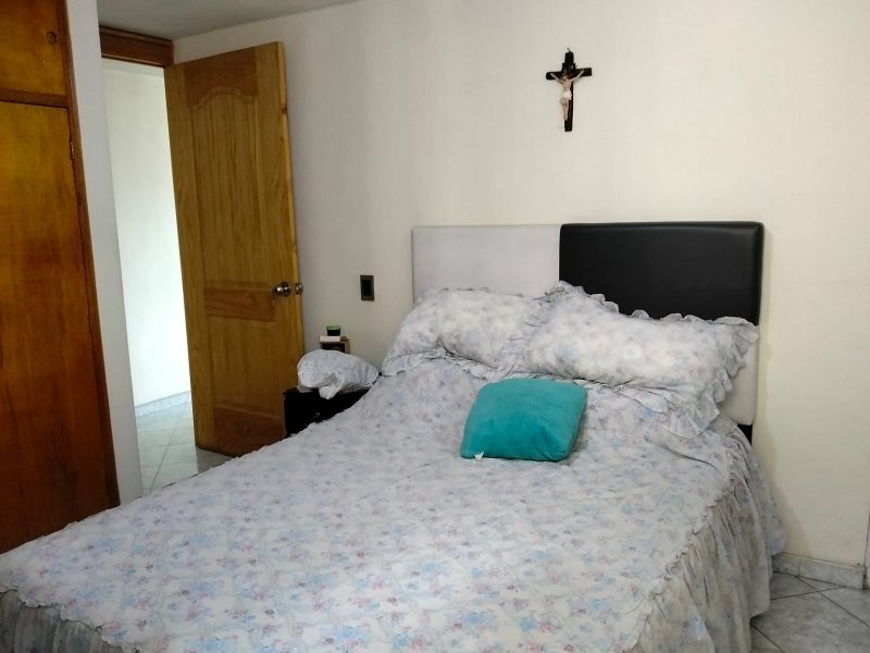 Apartamento en venta en Villa Hermosa, Medellín · foto 7 de 14