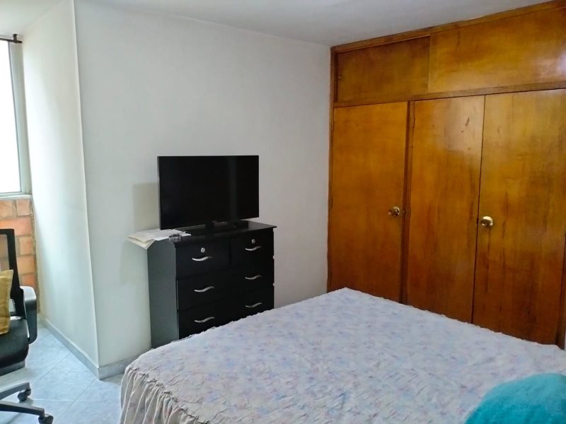 Apartamento en venta en Villa Hermosa, Medellín · foto 8 de 14