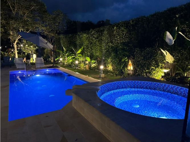 Casa de 5 alcobas en venta en Alfaguara, Jamundí, 276 m² · foto 3 de 24