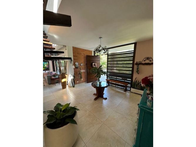 Casa de 5 alcobas en venta en Alfaguara, Jamundí, 276 m² · foto 11 de 24