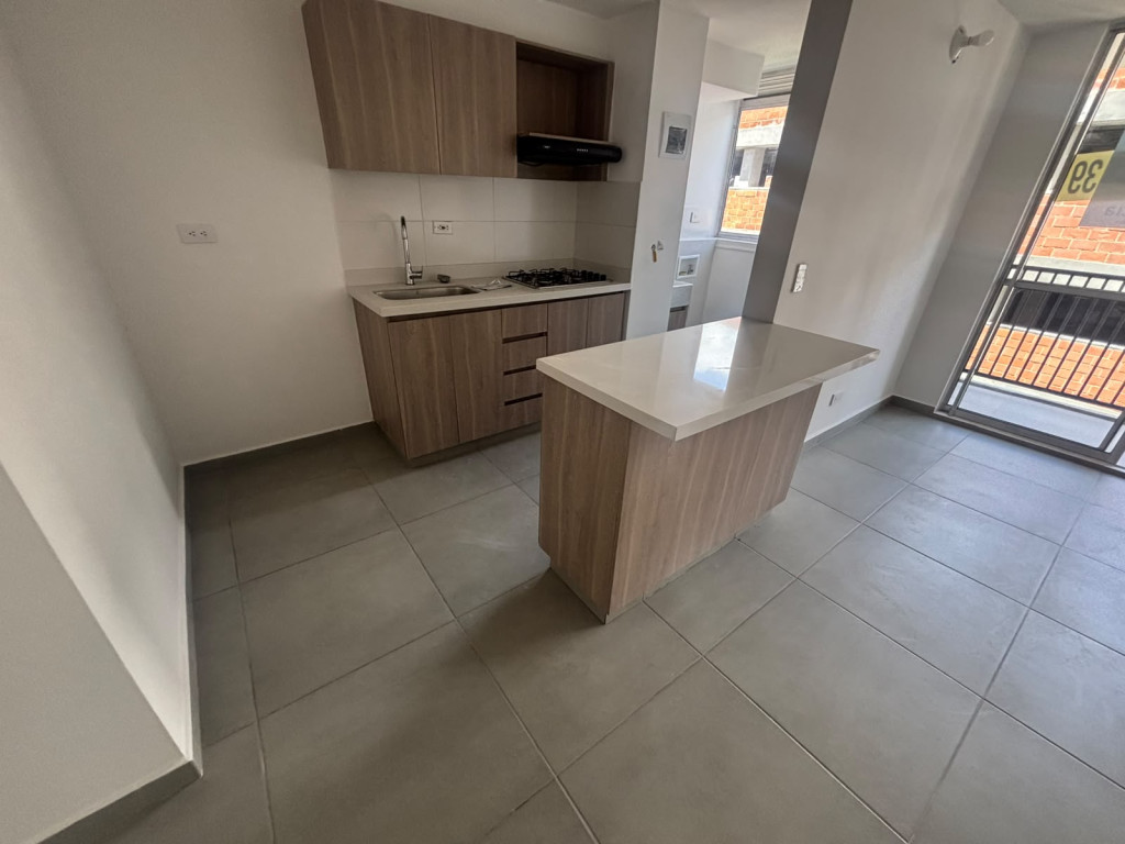 Apartamento en arriendo en Centro, Rionegro · foto 2 de 8