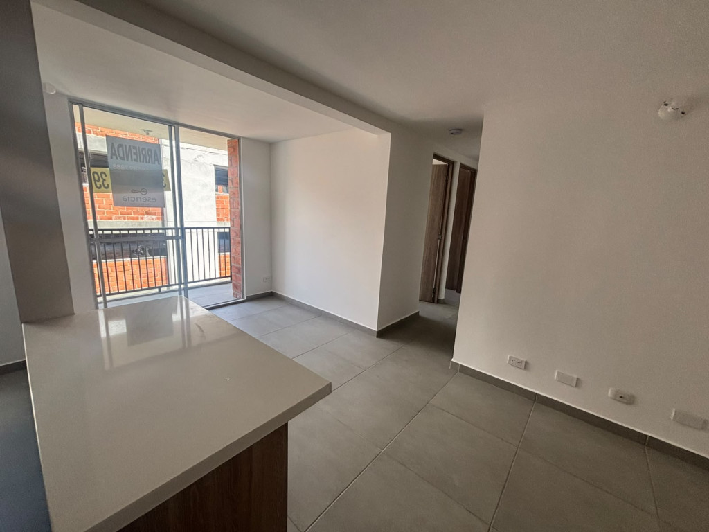 Apartamento en arriendo en Centro, Rionegro · foto 5 de 8