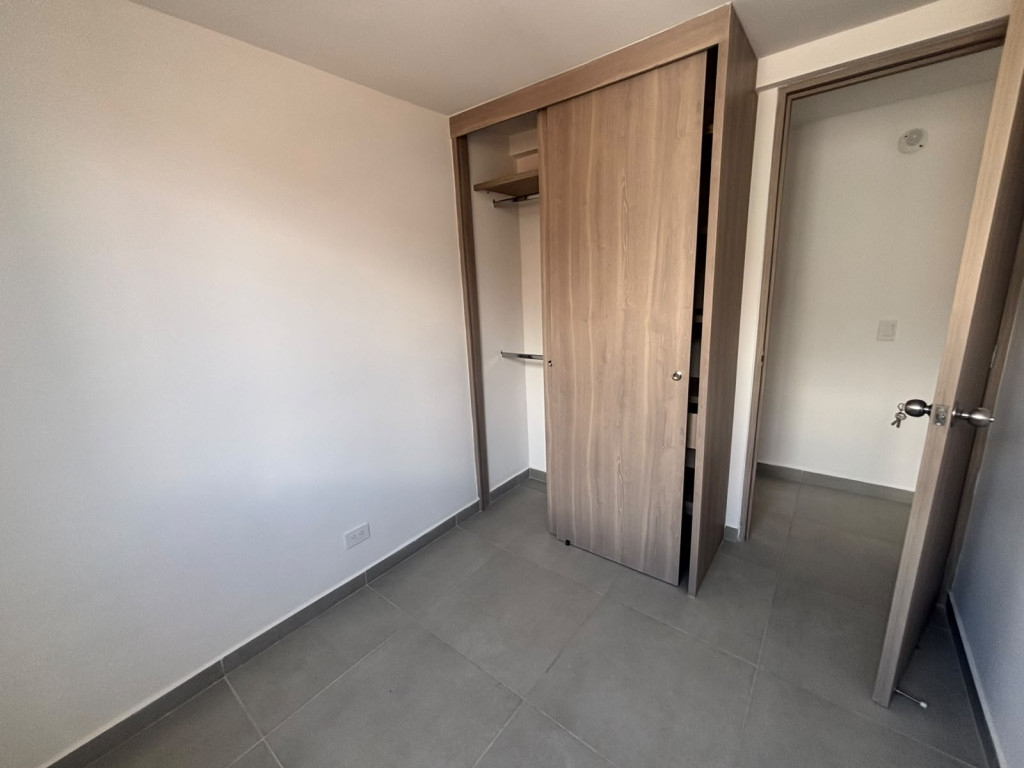 Apartamento en arriendo en Centro, Rionegro · foto 6 de 8