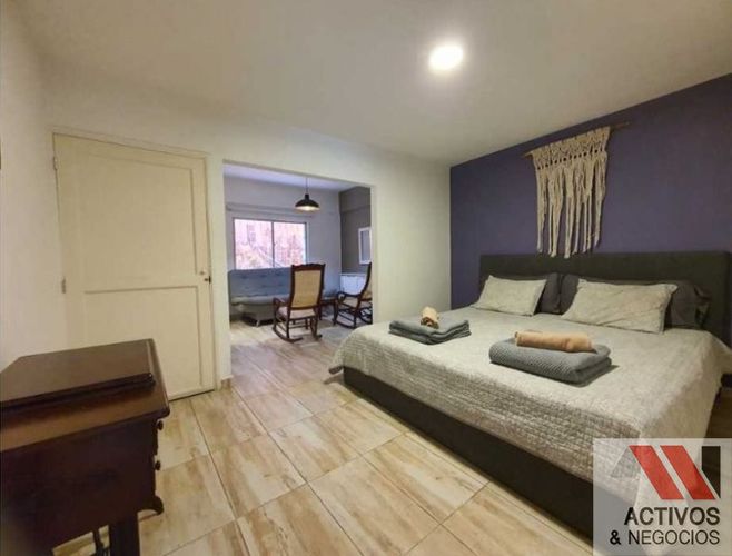 Edificio en venta en Prado, Medellín, 381 m² · foto 2 de 24