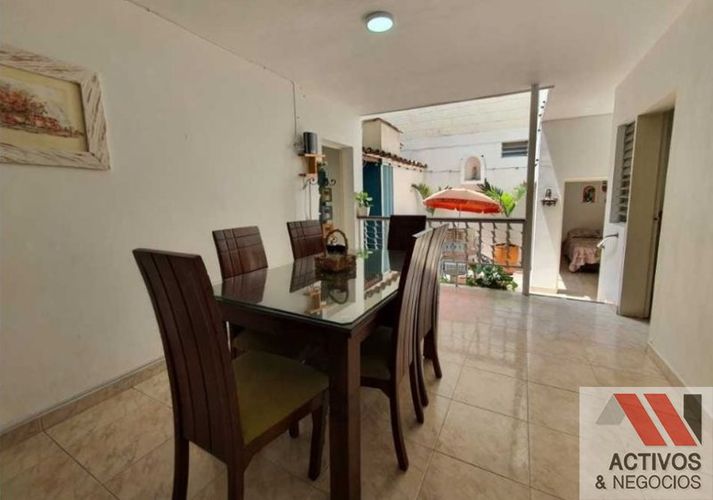 Edificio en venta en Prado, Medellín, 381 m² · foto 16 de 24