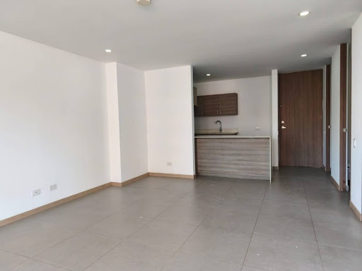 1BR Apartment in Loma del Escobero (65 m²)