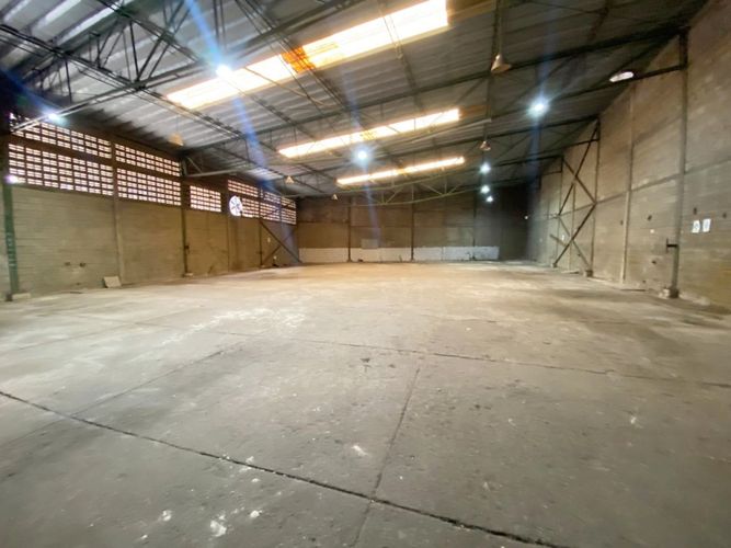 Bodega en arriendo en Las Malvinas, Barranquilla, 908 m² · foto 2 de 19