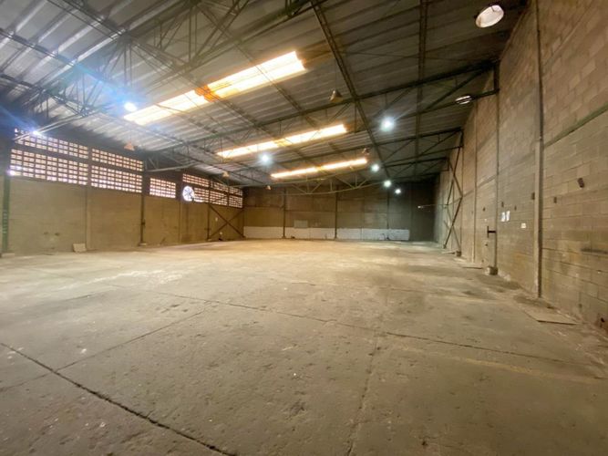Bodega en arriendo en Las Malvinas, Barranquilla, 908 m² · foto 5 de 19