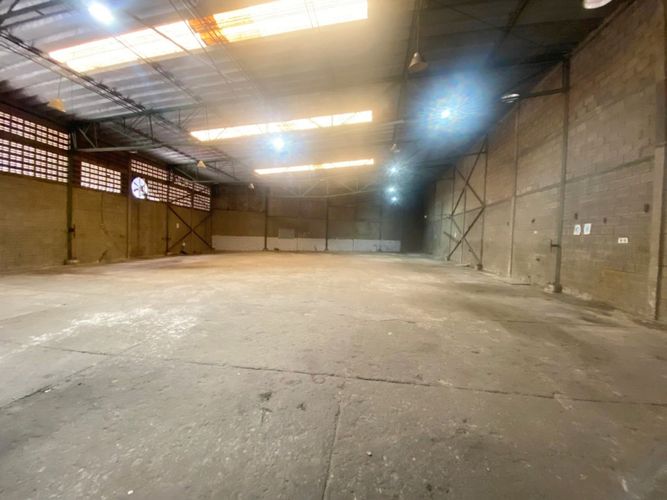 Bodega en arriendo en Las Malvinas, Barranquilla, 908 m² · foto 6 de 19