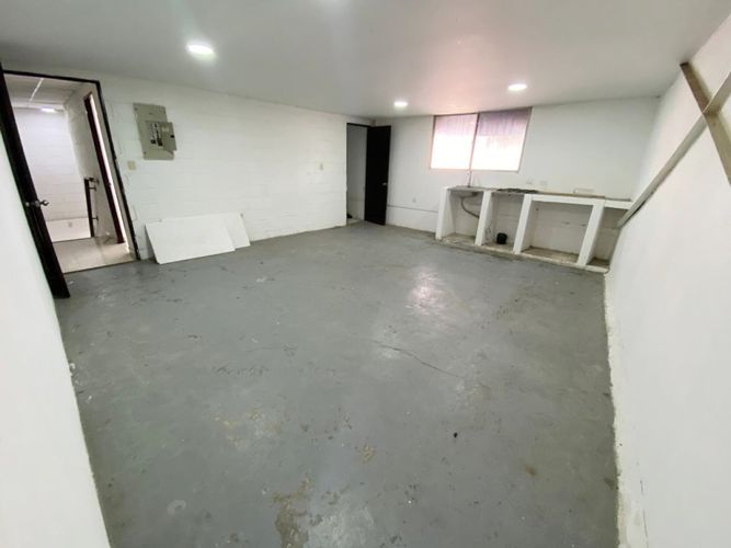 Bodega en arriendo en Las Malvinas, Barranquilla, 908 m² · foto 10 de 19