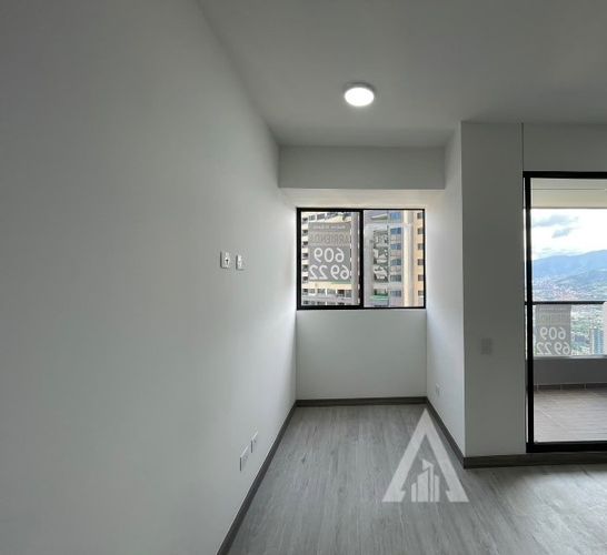 Apartamento de 2 alcobas en arriendo en Granizal, Medellín, 70 m² · foto 2 de 8