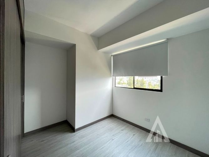 Apartamento de 2 alcobas en arriendo en Granizal, Medellín, 70 m² · foto 5 de 8