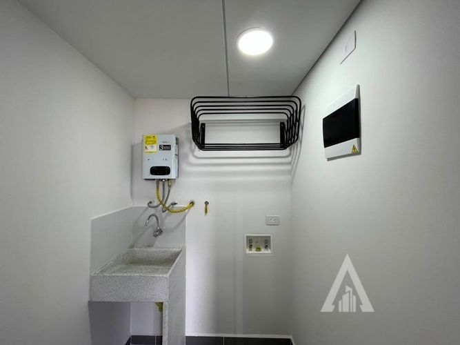 Apartamento de 2 alcobas en arriendo en Granizal, Medellín, 70 m² · foto 6 de 8