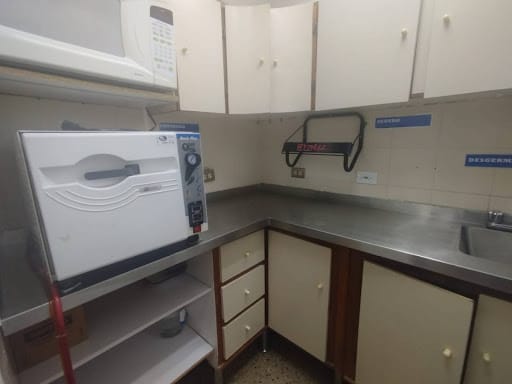 Consultorio en arriendo en San Diego, Medellín, 16 m² · foto 3 de 5