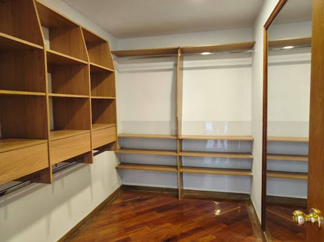 Apartamento de 3 alcobas en arriendo en Los Balsos, Medellín, 227 m² · foto 10 de 22