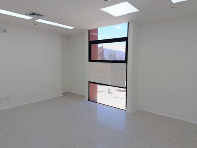 Consultorio en arriendo en San Diego, Medellín, 36 m² · foto 2 de 11