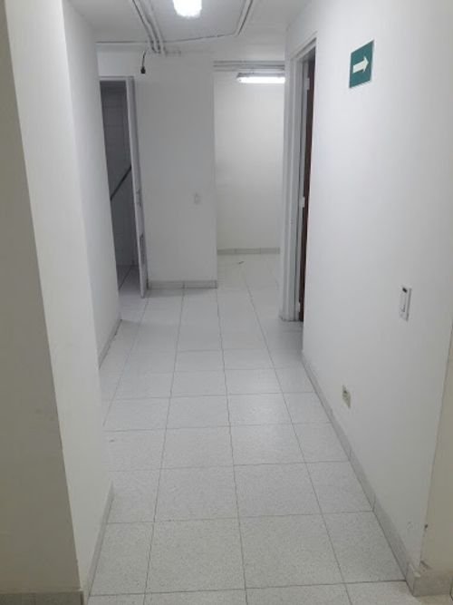 Local en venta en La Moya, Cota, 179 m² · foto 15 de 16