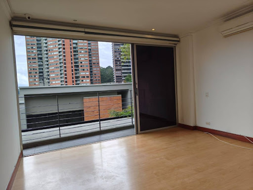 Casa en arriendo en Las Palmas, Medellín · foto 9 de 24
