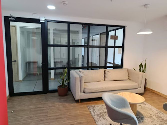 Oficina en arriendo en San Fernando, Medellín, 400 m² · foto 7 de 24
