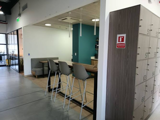 Oficina en arriendo en San Fernando, Medellín, 400 m² · foto 12 de 24