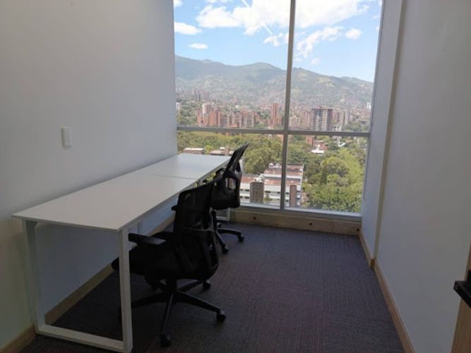 Oficina en arriendo en San Fernando, Medellín, 400 m² · foto 23 de 24