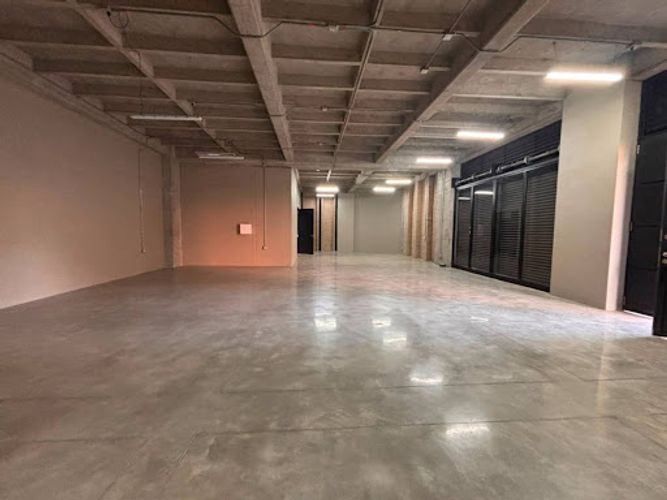 Bodega en arriendo en Los Naranjos, Itagüí, 2420 m² · foto 9 de 17