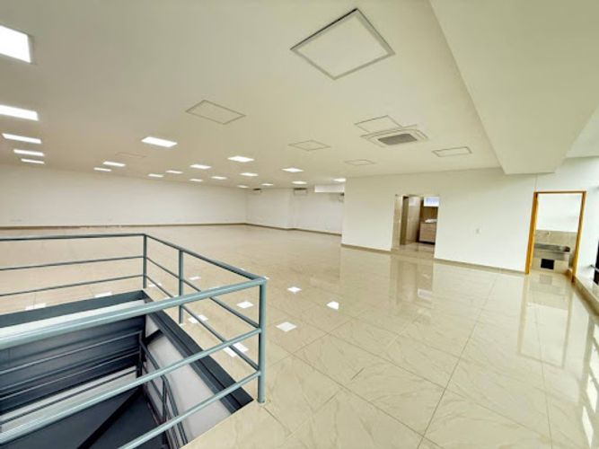 Oficina en arriendo en Villa Carlota, Medellín, 272 m² · foto 3 de 8