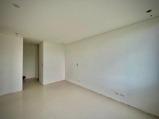 Apartamento de 2 alcobas en venta en Julio Campos Gonzalez, Girardot, 77 m² · foto 3 de 17