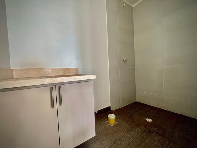 Apartamento de 2 alcobas en venta en Julio Campos Gonzalez, Girardot, 77 m² · foto 5 de 17