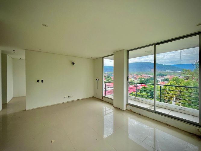 Apartamento de 2 alcobas en venta en Julio Campos Gonzalez, Girardot, 77 m² · foto 11 de 17