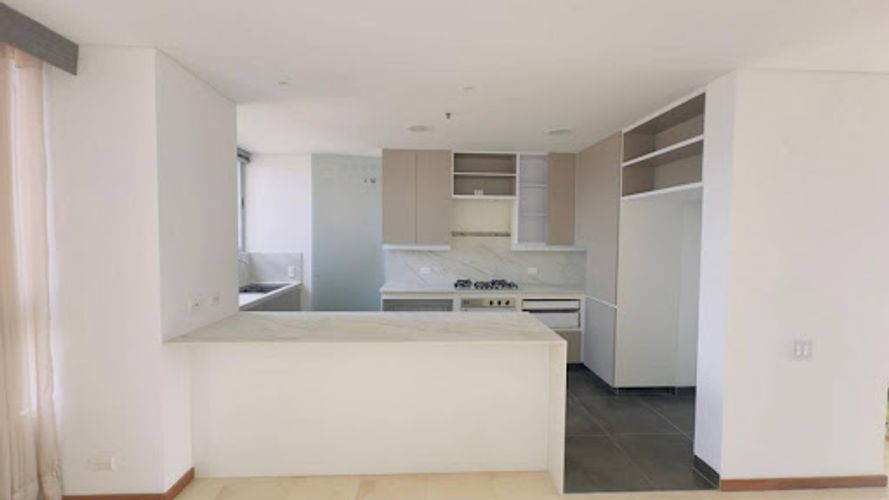 Apartamento de 4 alcobas en arriendo en Vizcaya, Medellín, 198 m² · foto 5 de 22