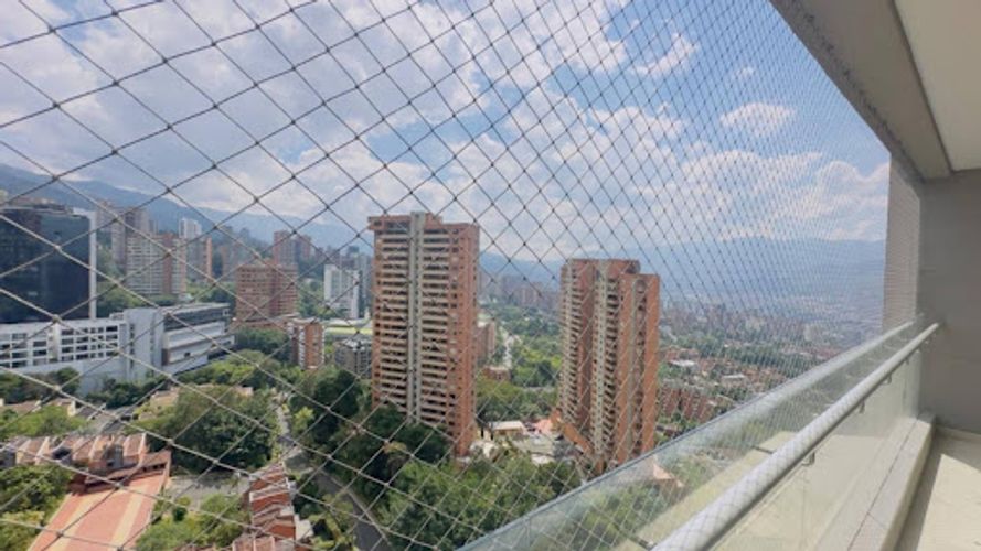 Apartamento de 4 alcobas en arriendo en Vizcaya, Medellín, 198 m² · foto 20 de 22
