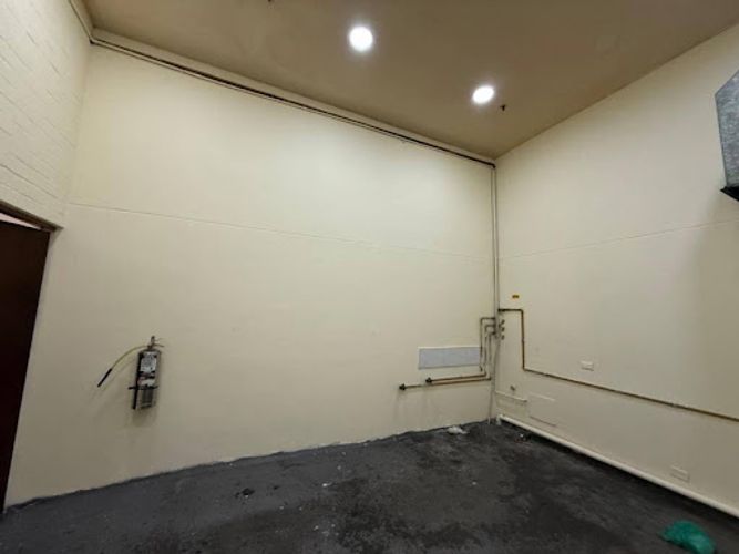 Local en arriendo en Loma Del Escobero, Envigado, 32 m² · foto 4 de 9