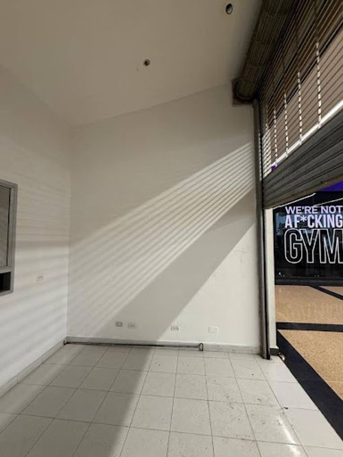 Local en arriendo en Loma Del Escobero, Envigado, 32 m² · foto 6 de 9