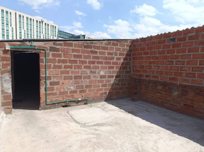 Local en arriendo en Laureles, Medellín, 113 m² · foto 2 de 5