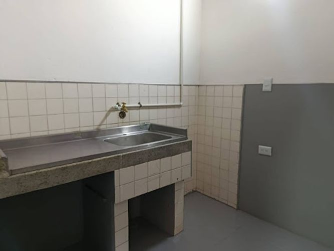 Bodega en arriendo en Laureles, Medellín, 149 m² · foto 9 de 10