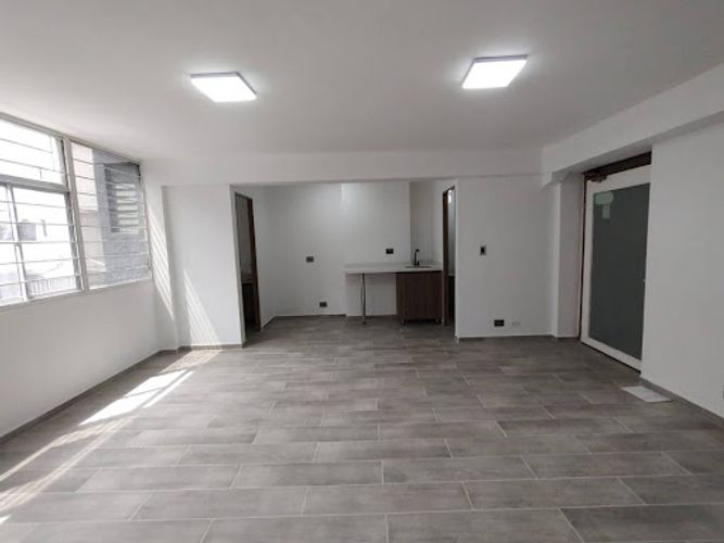 Oficina en arriendo en Manila, Medellín, 60 m² · foto 5 de 9